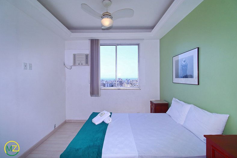 3-bedroom room with panoramic views of Copacabana